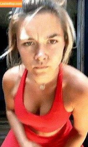 Florence Pugh photo #1024
