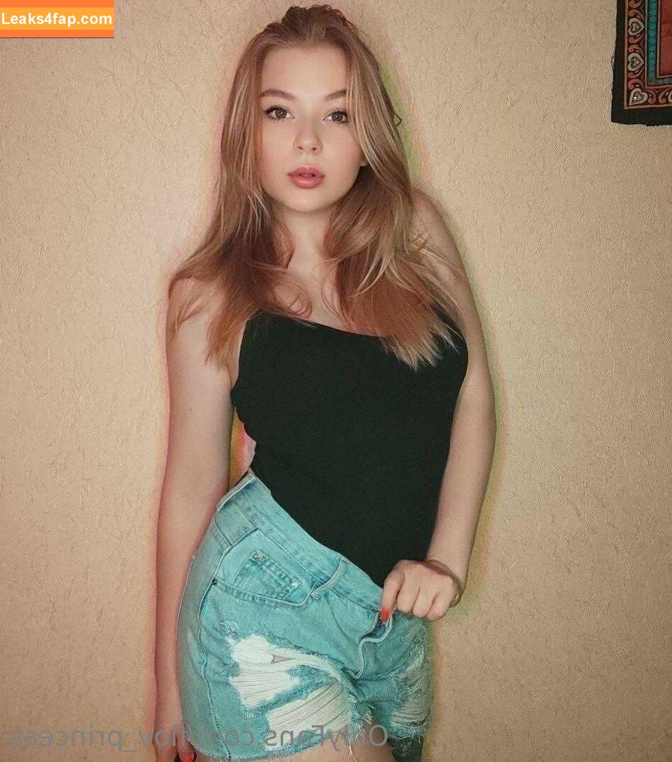 flov_princess / flo.imvu leaked photo photo #0076