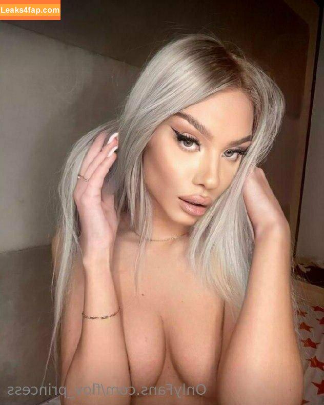 flov_princess / flo.imvu leaked photo photo #0425