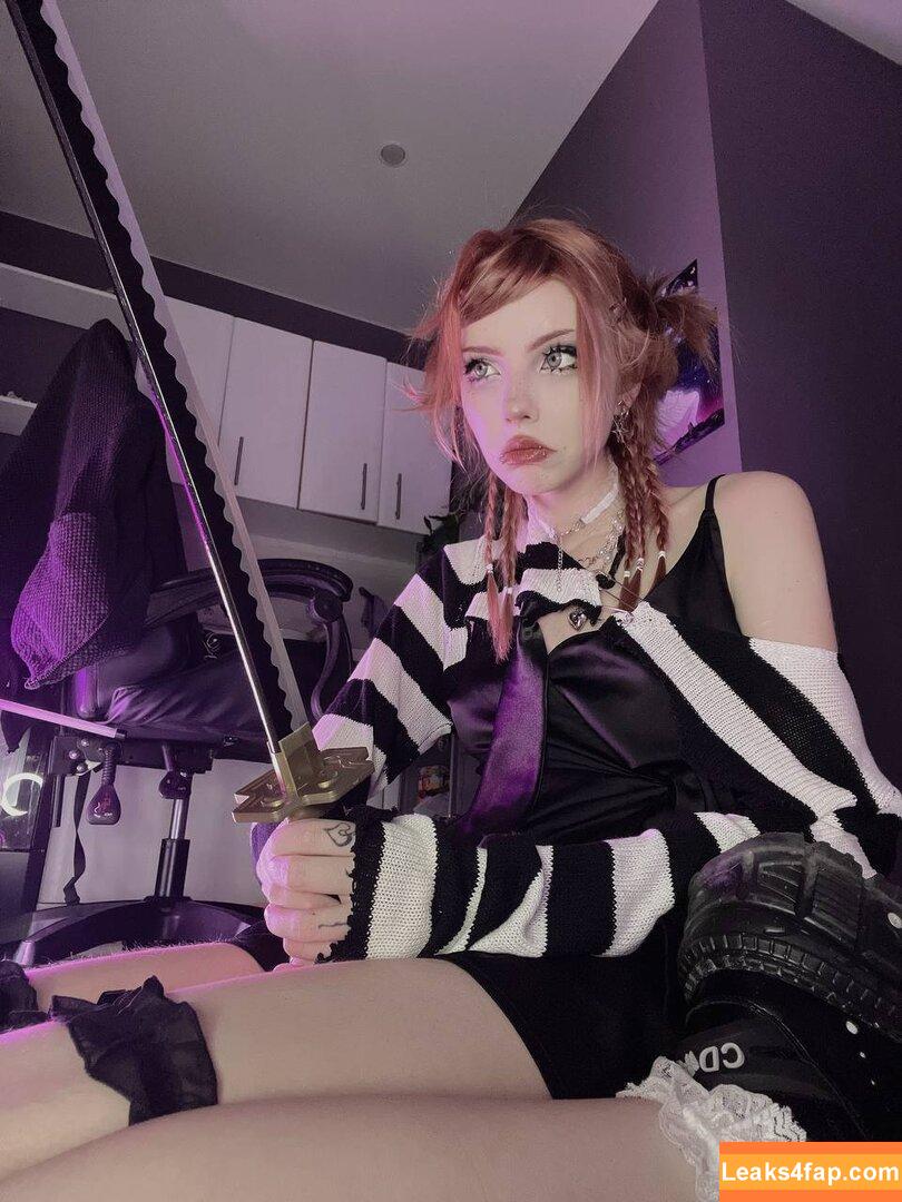 Flutterow / flutter6969 / flutterow_ leaked photo photo #0071