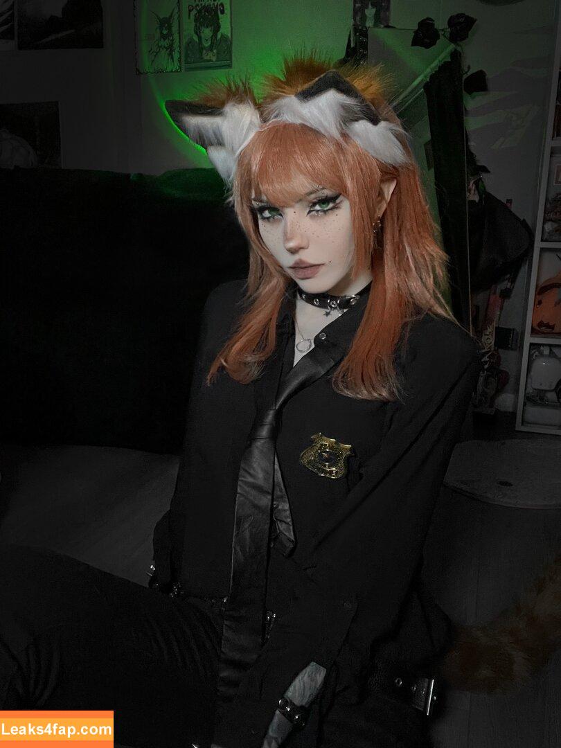 Flutterow / flutter6969 / flutterow_ leaked photo photo #0072