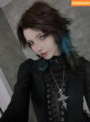 Flutterow photo #0068