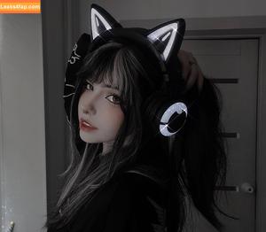 Flutterow photo #0069