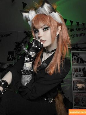 Flutterow photo #0074