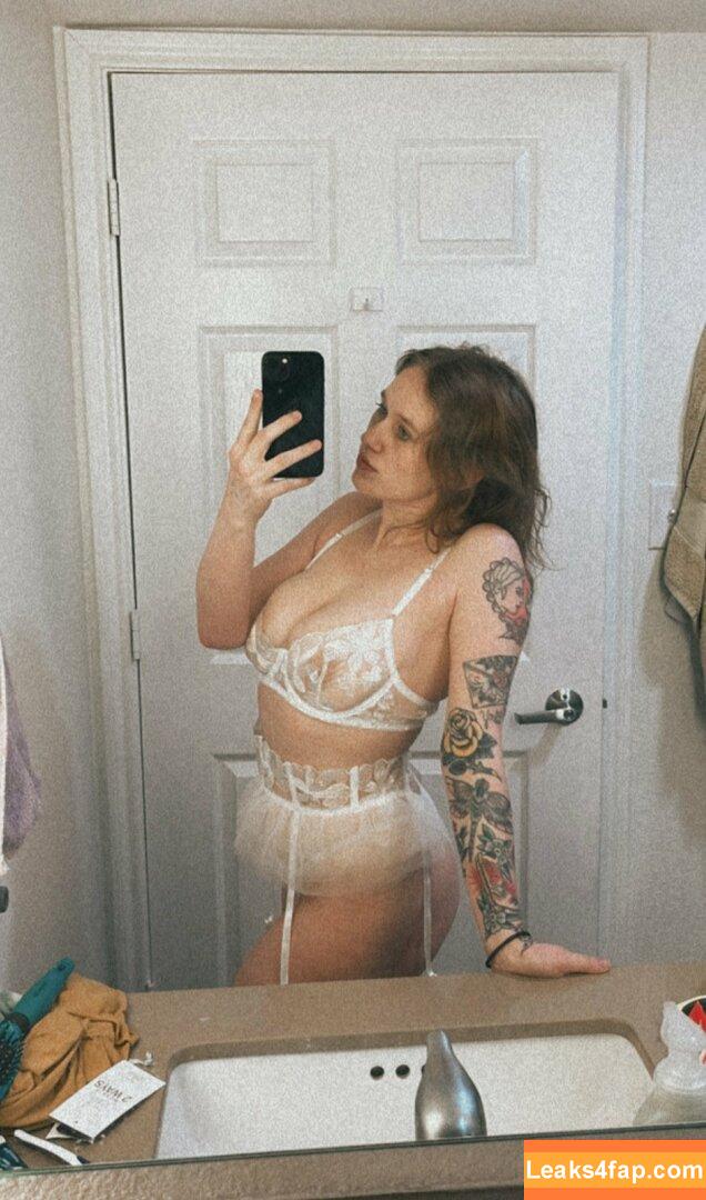 flxwergirl / itskelsieslife / kelsie leaked photo photo #0015