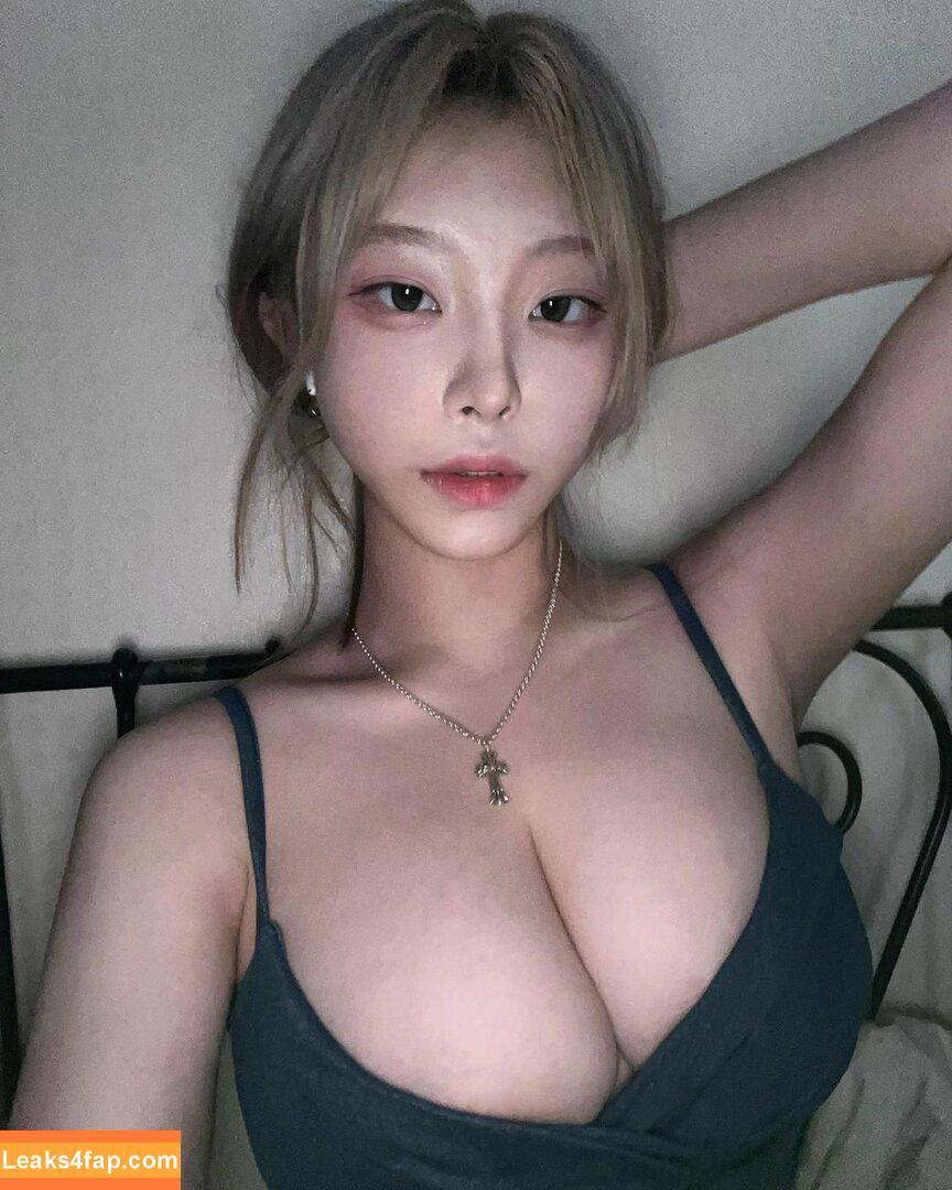 Foamharin / _xxaxix / xxaxix / 폼하린 leaked photo photo #0017