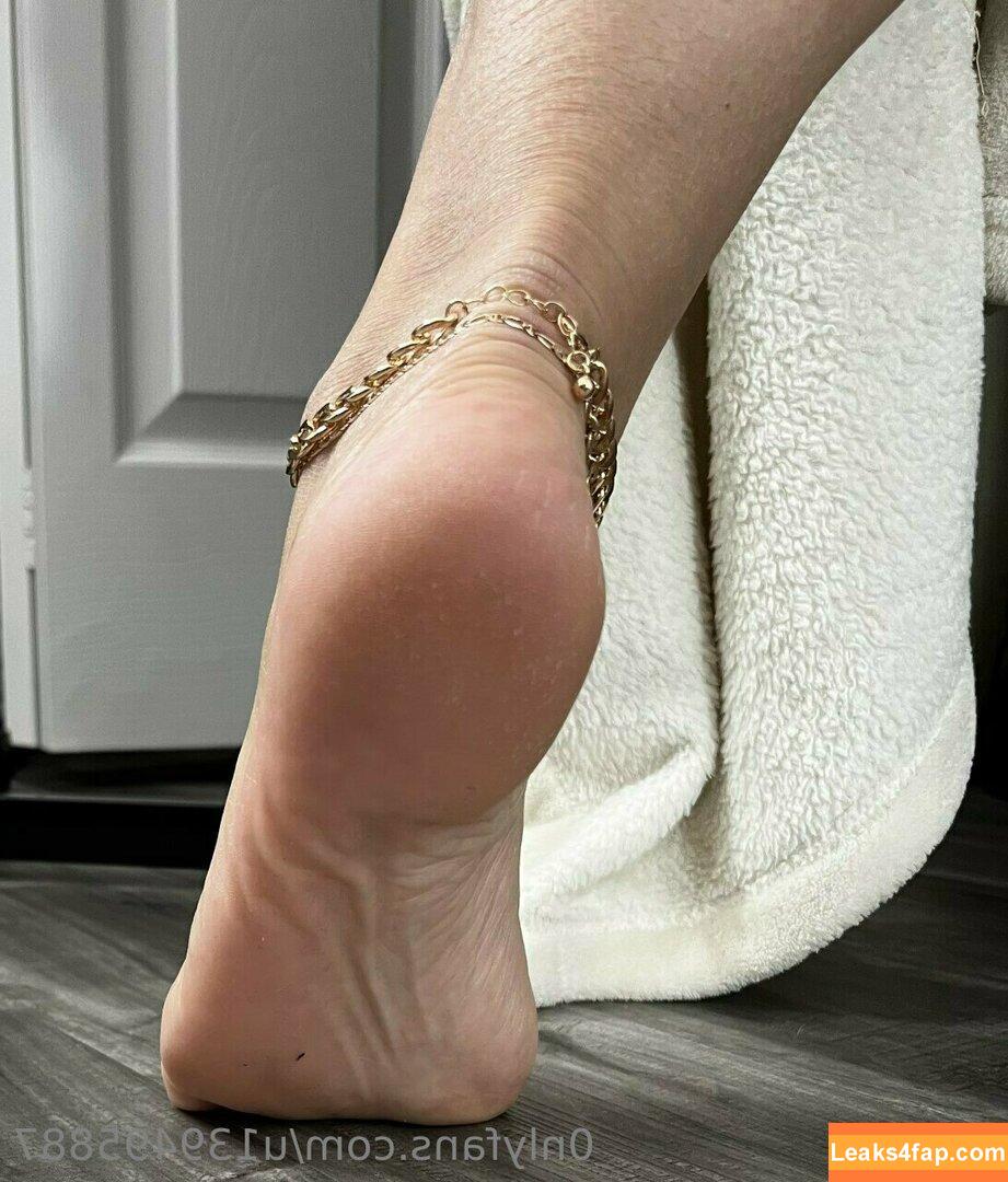 foot-mistress-miss-b / foot_mistress_miss_b leaked photo photo #0060