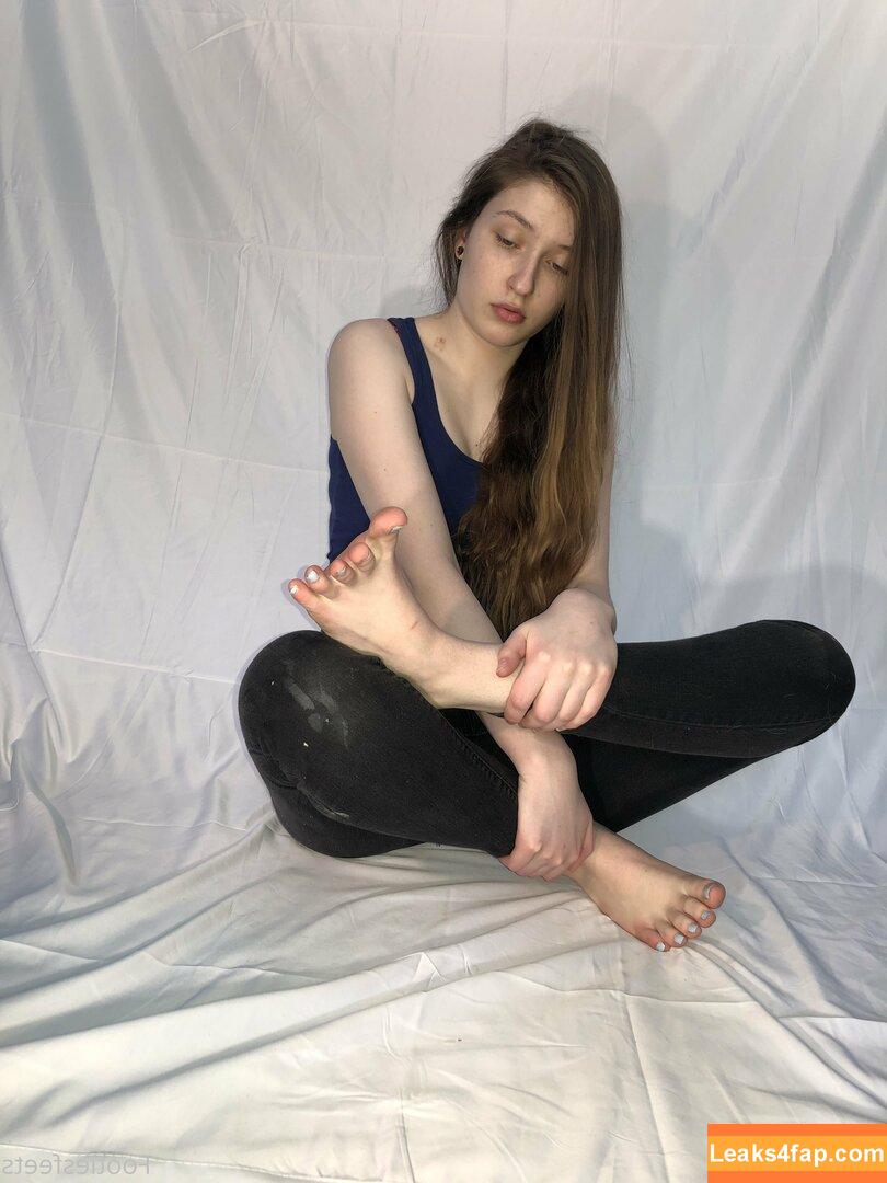 footiesfeets / footiesfeets.2 leaked photo photo #0074
