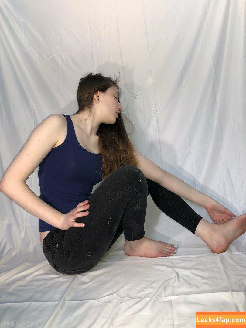 footiesfeets / footiesfeets.2 leaked photo photo #0087