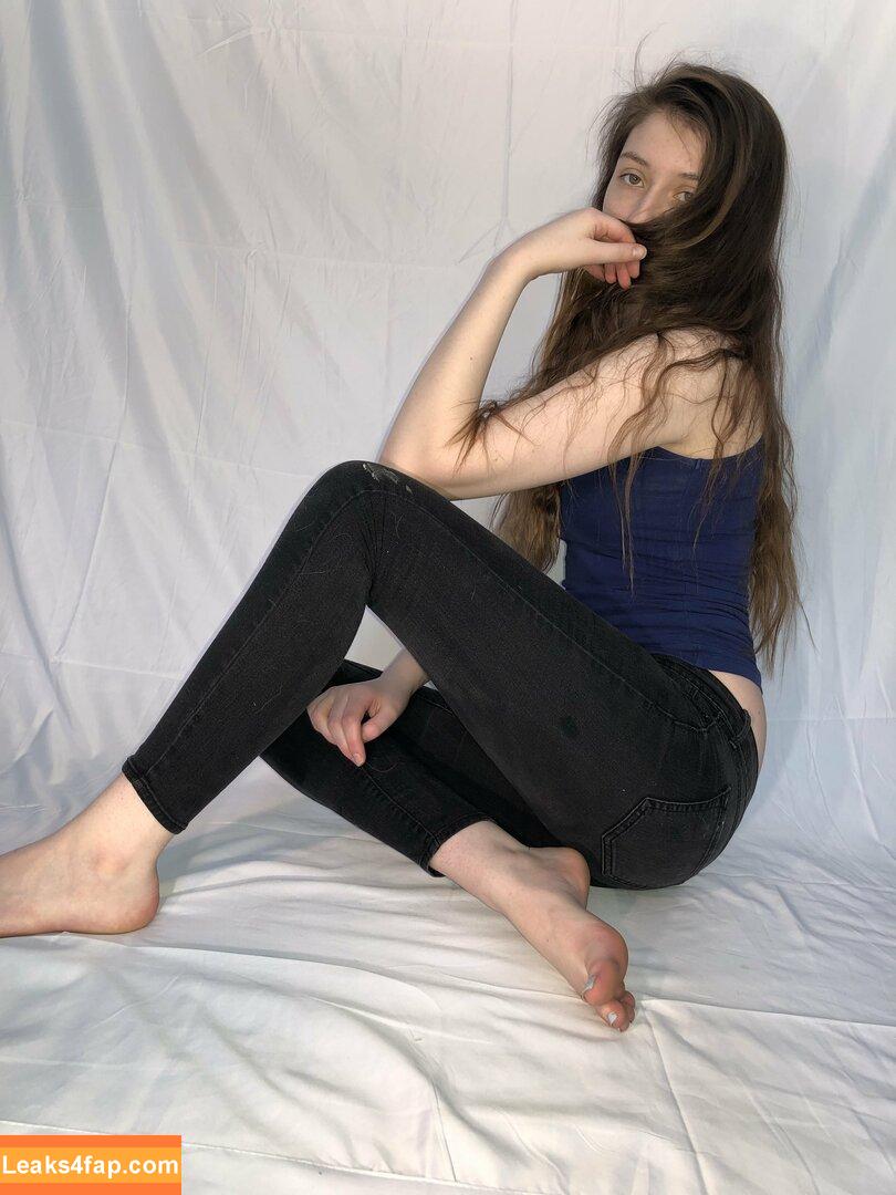 footiesfeets / footiesfeets.2 leaked photo photo #0097