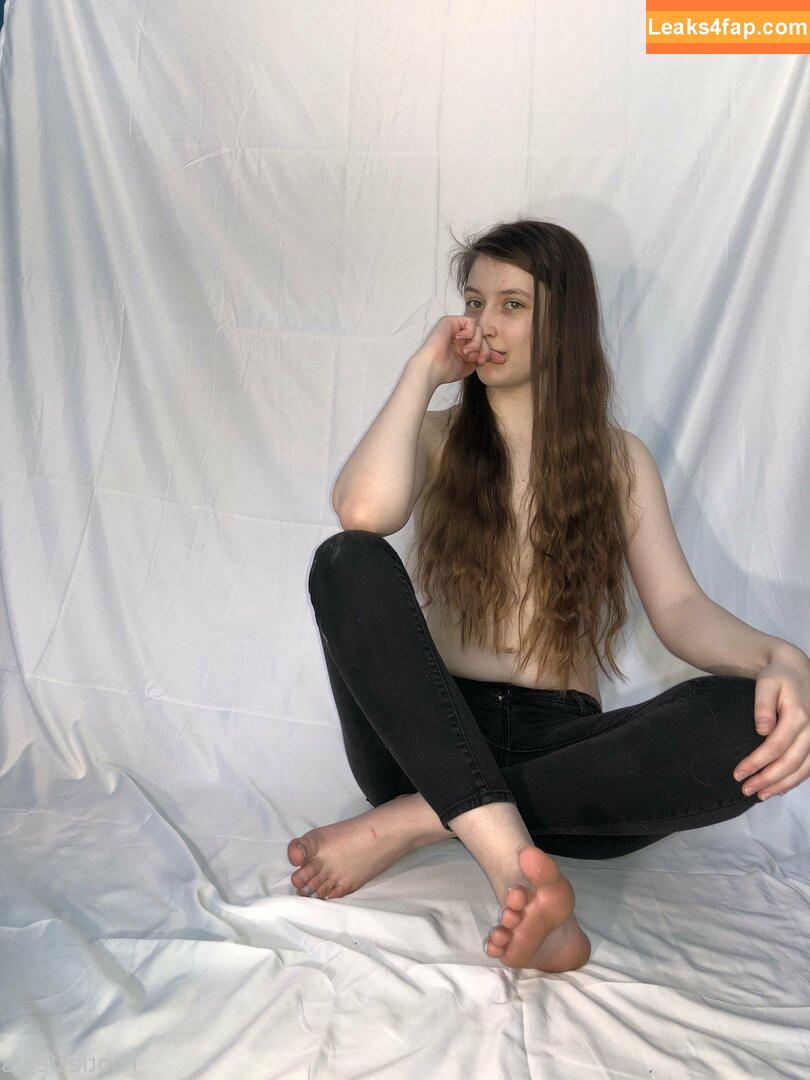 footiesfeets / footiesfeets.2 leaked photo photo #0112