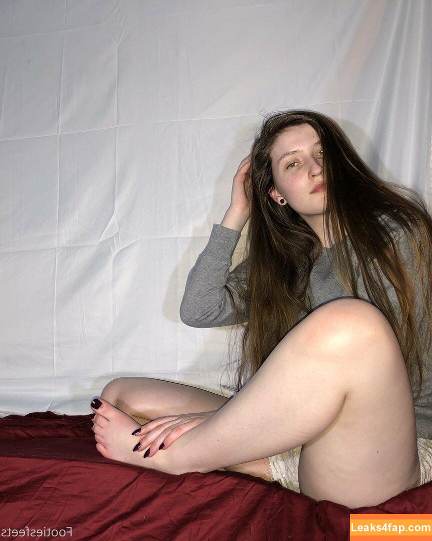 footiesfeets / footiesfeets.2 leaked photo photo #0145