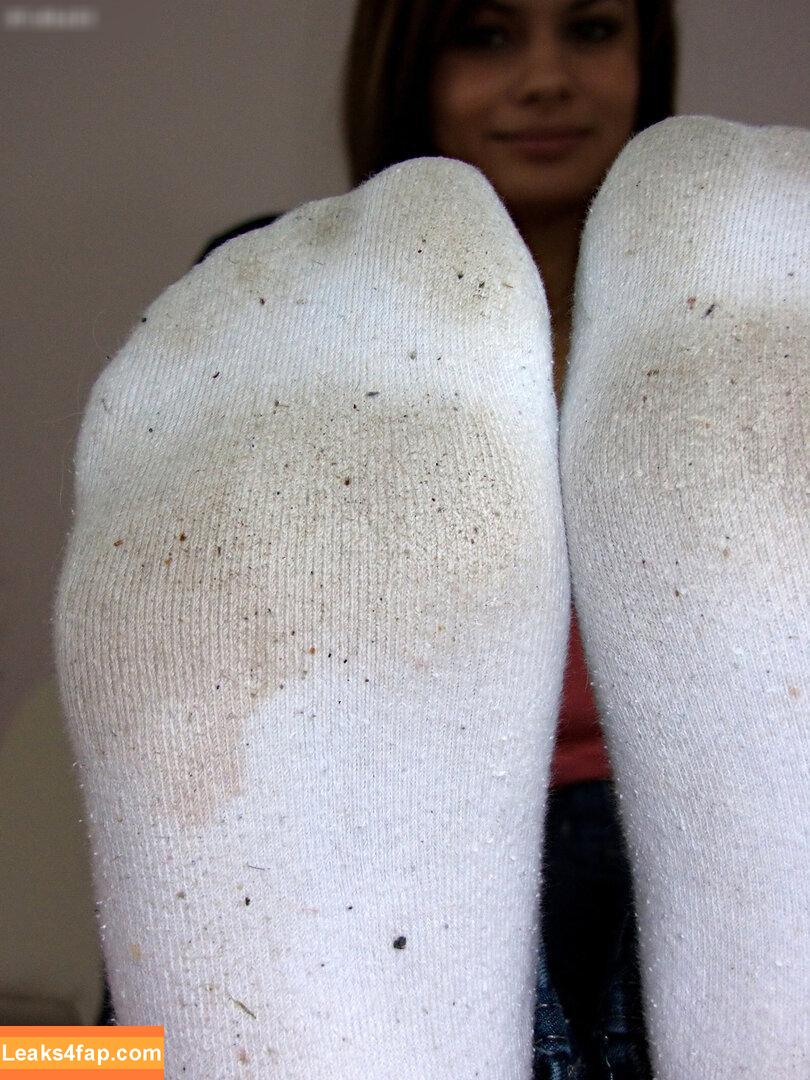 Footlovegirls /  leaked photo photo #0285