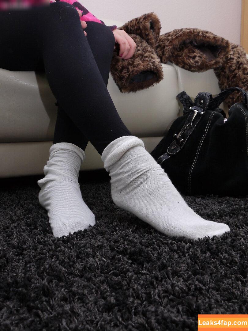 Footlovegirls /  leaked photo photo #0533