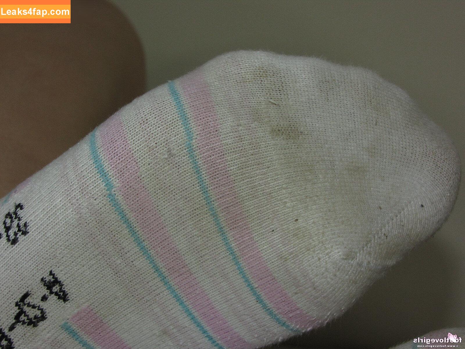 Footlovegirls /  leaked photo photo #0571