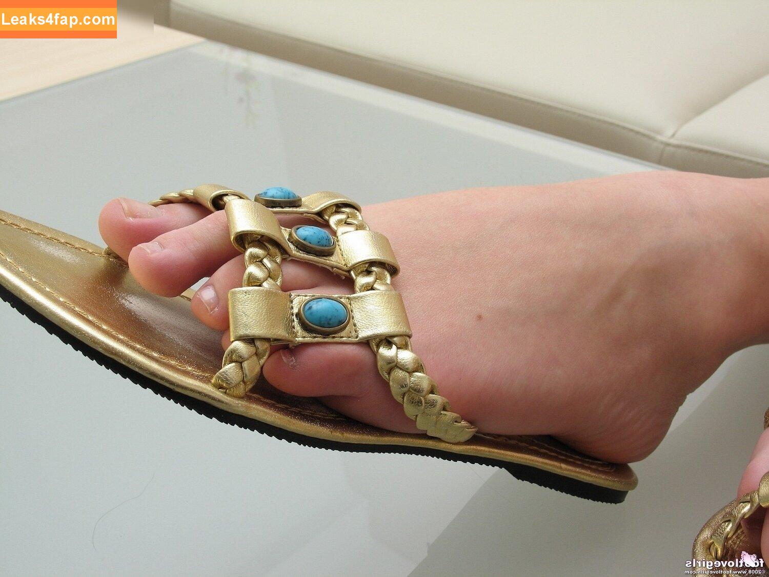 Footlovegirls /  leaked photo photo #0663