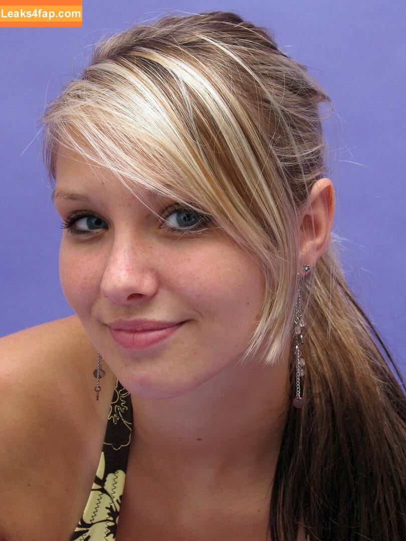 Footlovegirls /  leaked photo photo #0781