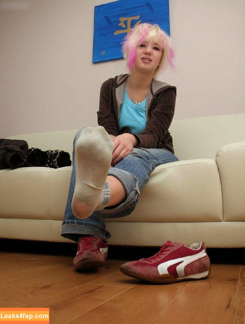 Footlovegirls /  leaked photo photo #0807