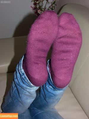 Footlovegirls photo #0019