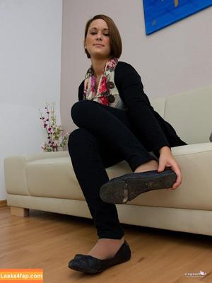 Footlovegirls photo #1797