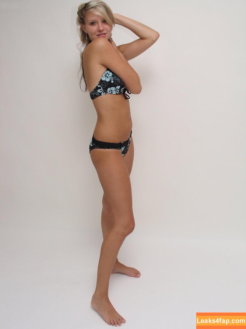Footlovegirls /  leaked photo photo #2026