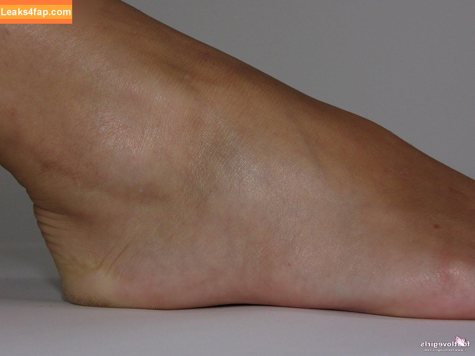 Footlovegirls /  leaked photo photo #2028