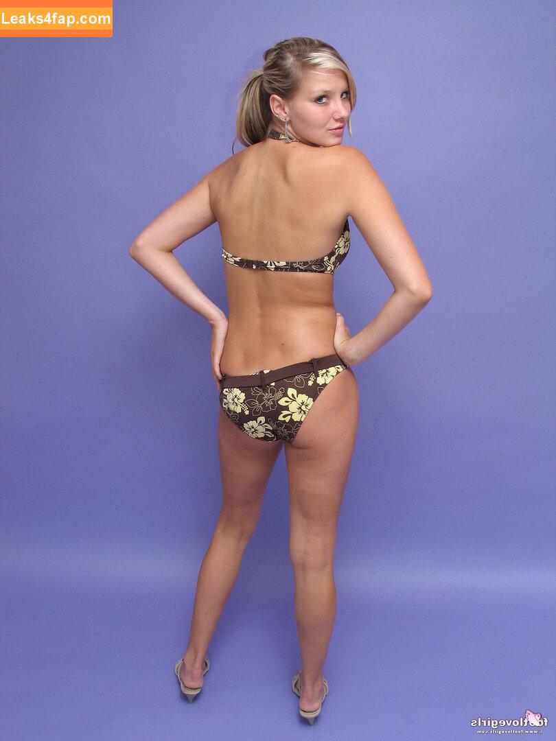 Footlovegirls /  leaked photo photo #2103
