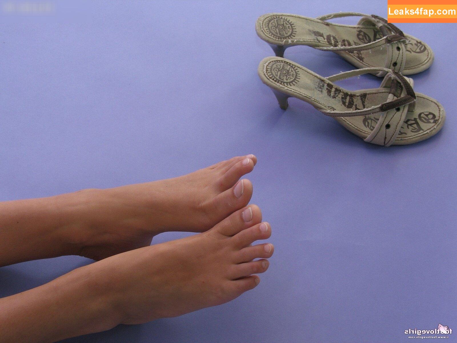 Footlovegirls /  leaked photo photo #2113