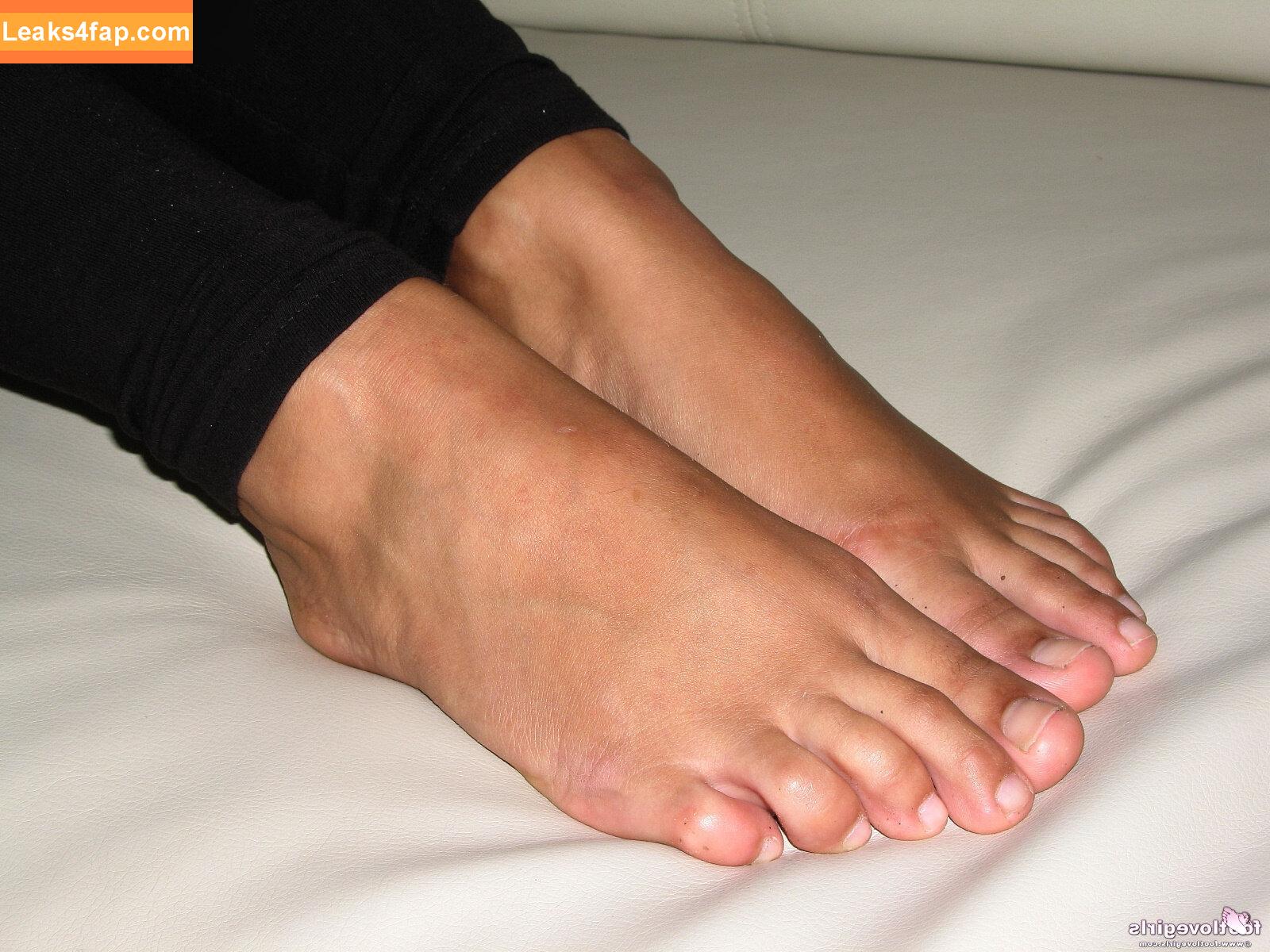 Footlovegirls /  leaked photo photo #2223