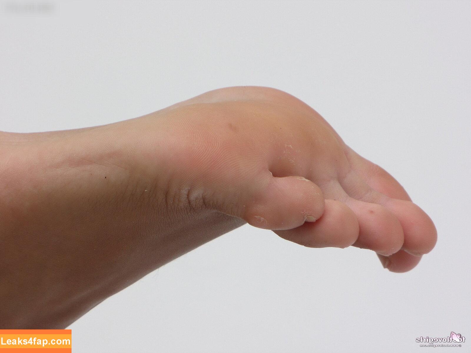 Footlovegirls /  leaked photo photo #2318