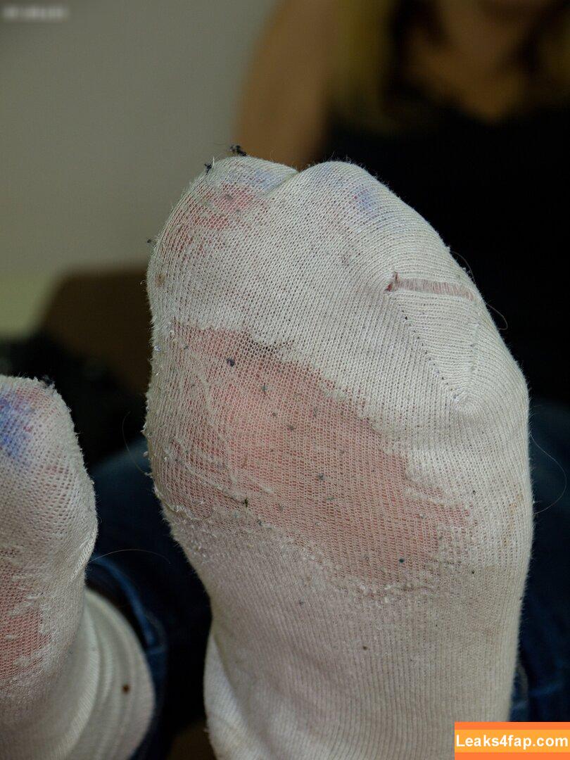 Footlovegirls /  leaked photo photo #2371