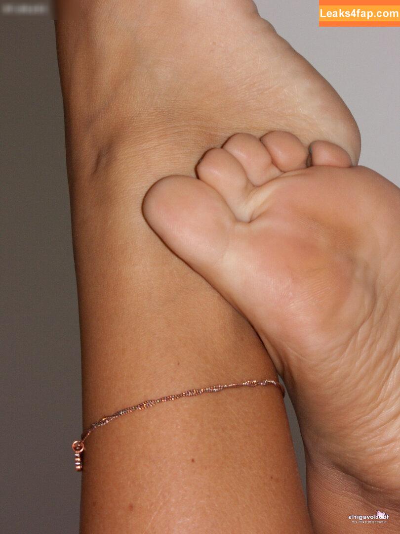 Footlovegirls /  leaked photo photo #2955