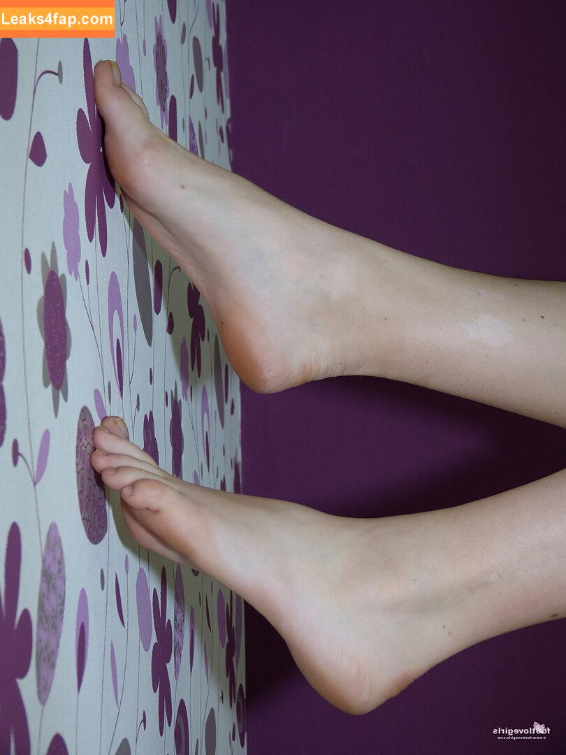 Footlovegirls /  leaked photo photo #2970