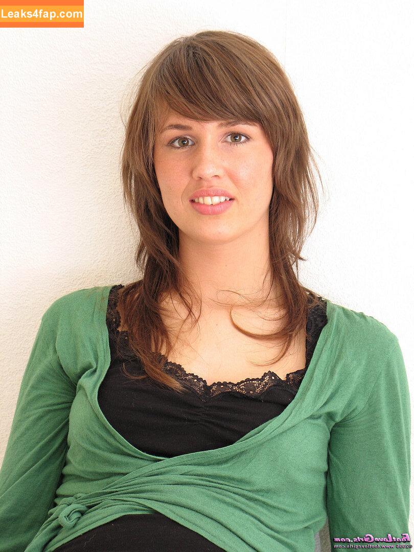 Footlovegirls /  leaked photo photo #3616