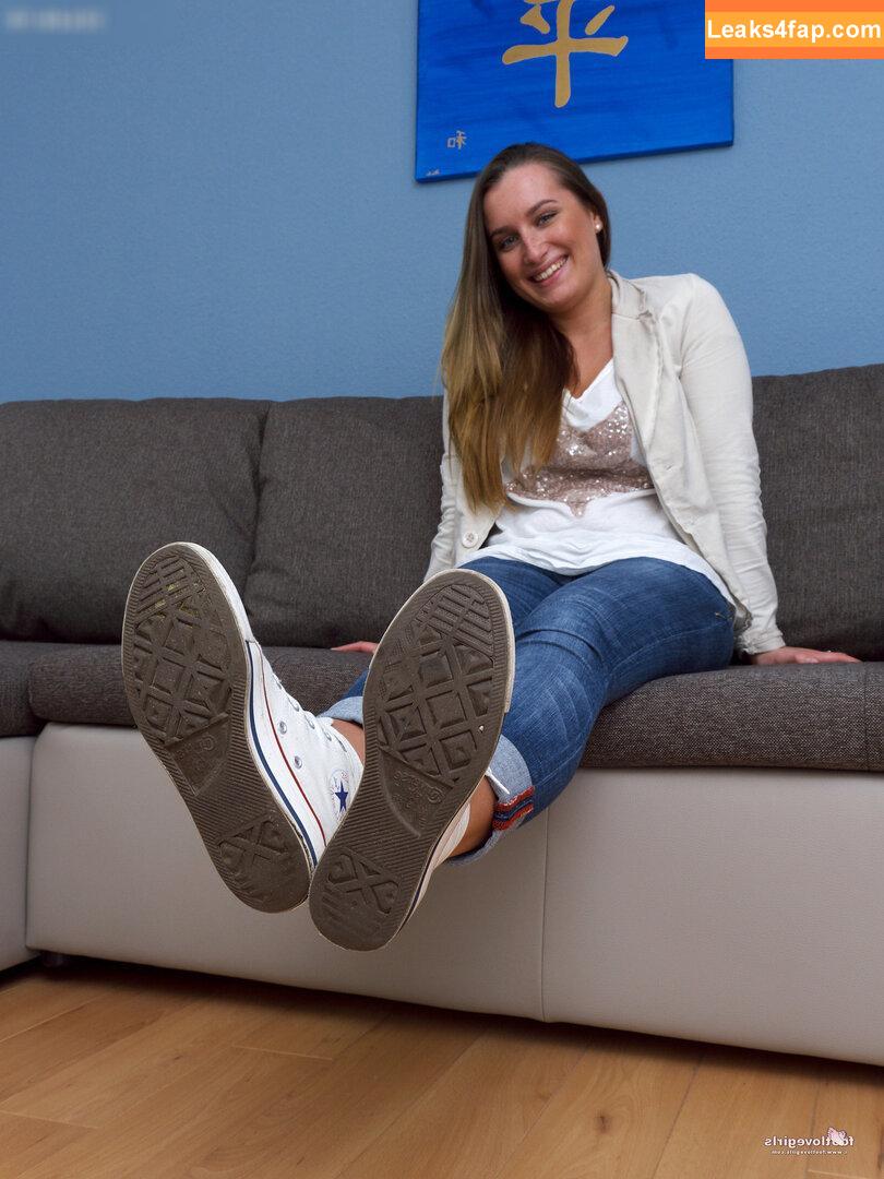 Footlovegirls /  leaked photo photo #3909