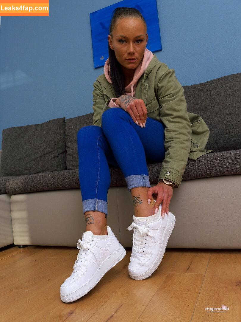 Footlovegirls /  leaked photo photo #4698