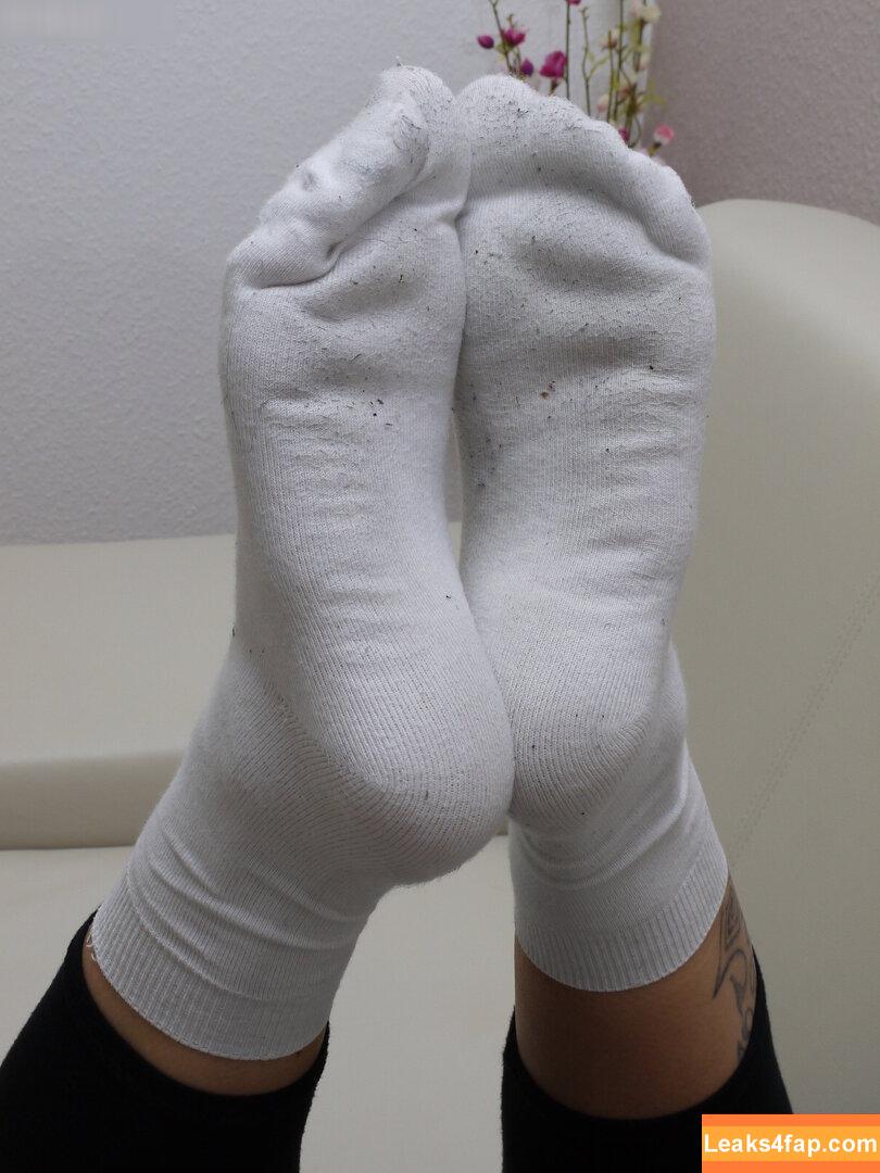 Footlovegirls /  leaked photo photo #4712