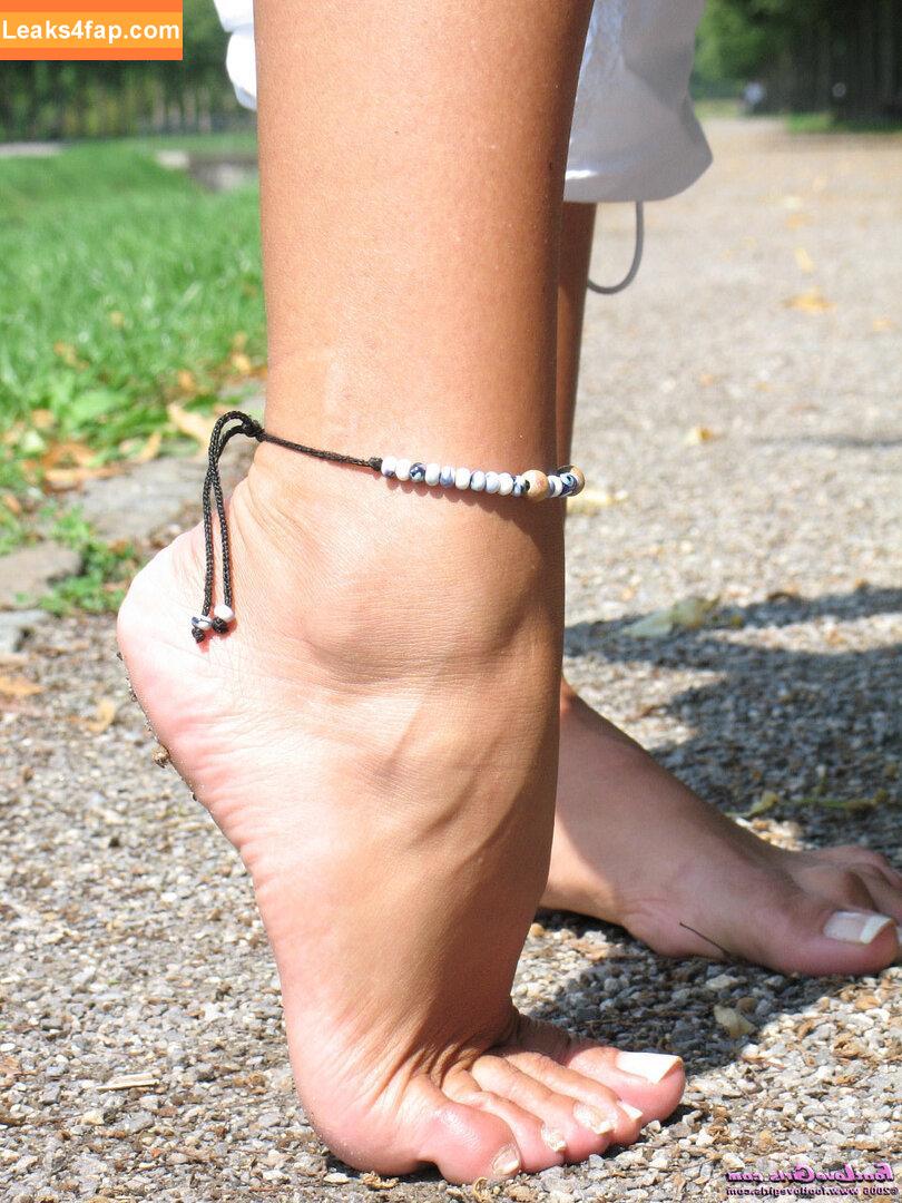 Footlovegirls /  leaked photo photo #4818