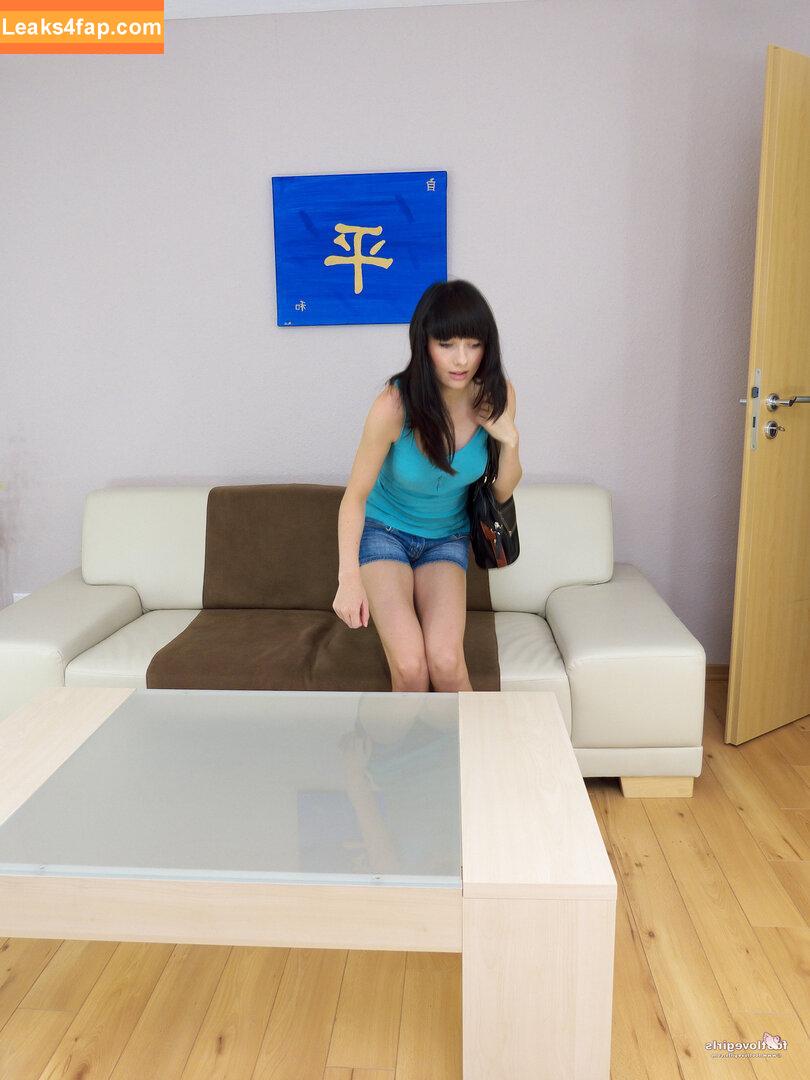 Footlovegirls /  leaked photo photo #4951