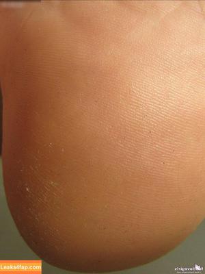 Footlovegirls photo #4027