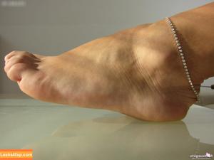 Footlovegirls photo #4032