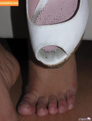 Footlovegirls photo #4283