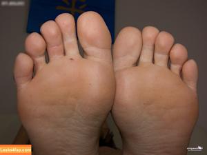 Footlovegirls photo #4459