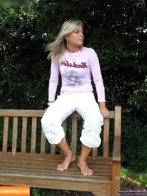 Footlovegirls photo #4801