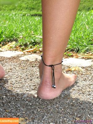 Footlovegirls photo #4815