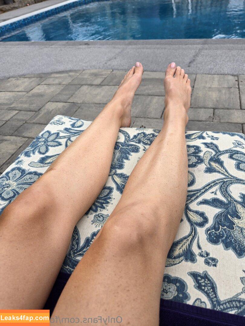 foundherfeet /  leaked photo photo #0050