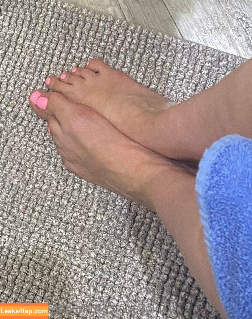 foxiefeetfetish / foxyfetishfeet leaked photo photo #0005