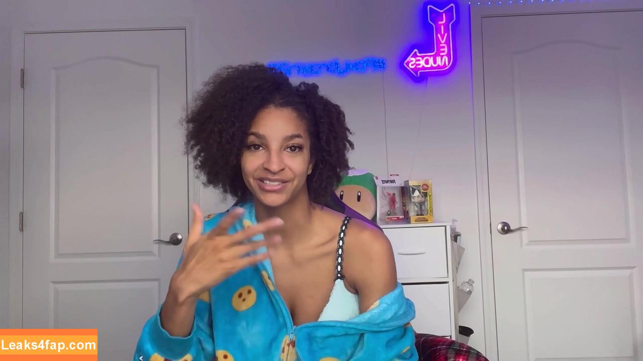 Foxybrown20 / foxybrowz20 / https: leaked photo photo #0189