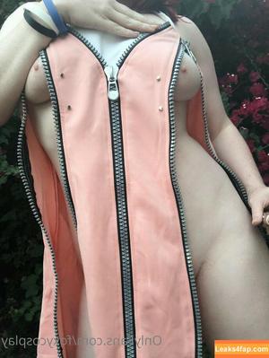 FoxyCosplay photo #0001