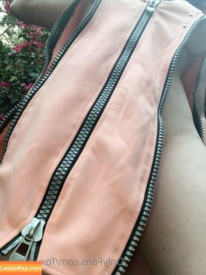 FoxyCosplay photo #0004